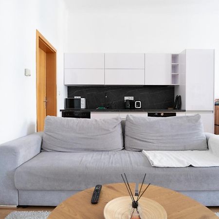 The Dante Prague - Family And Friends Apartments ภายนอก รูปภาพ