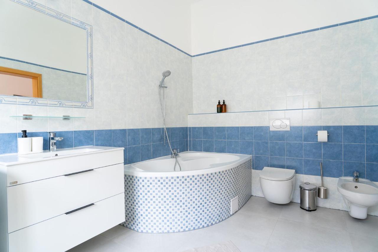 The Dante Prague - Family And Friends Apartments ภายนอก รูปภาพ