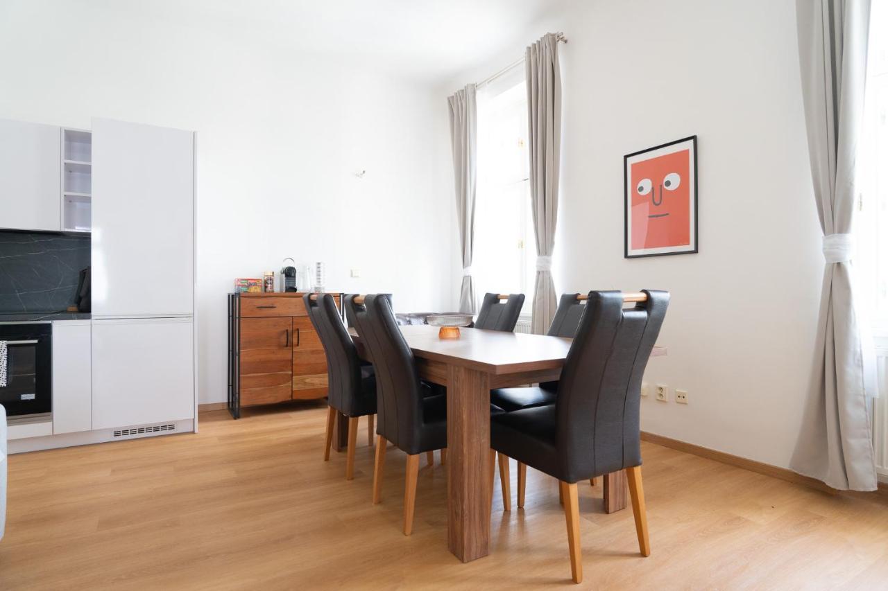 The Dante Prague - Family And Friends Apartments ภายนอก รูปภาพ